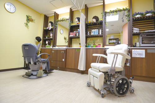 Barrier-free Barber and Beauty Salons