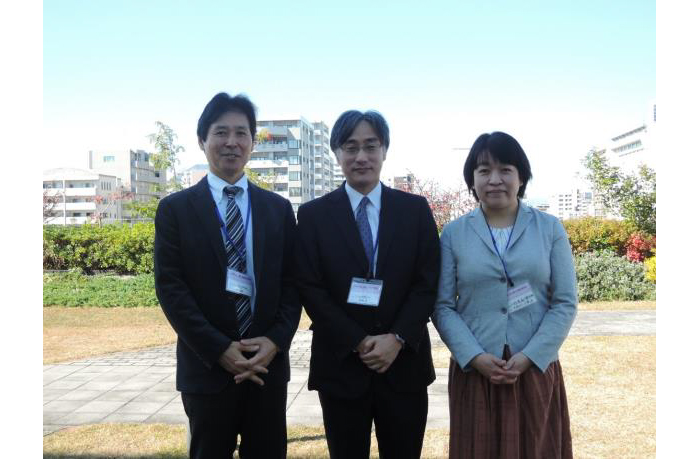 左より、猪股 雅史先生、波多野 豊先生、佐川 倫子先生